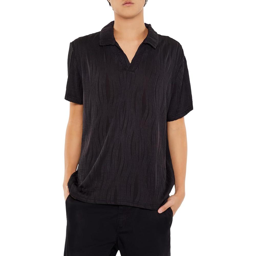 imageForever 21 Mens Textured Slimfit VNeck Polo ShirtBlack