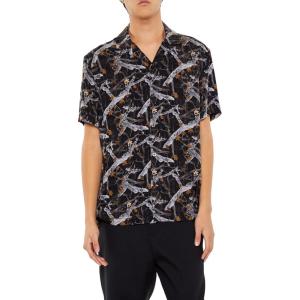 Forever 21 Men’s Leaf Print Short-Sleeve Shirt(Black)