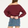 Forever 21 Women’s Off-Shoulder Fleece Sweatshirt – Pullover Crewneck with Graphic Print, Soft Brushed Polyester, Slouchy Fit for Casual Streetwear, Lounge, and Everyday Style, Burgundy, X-Small